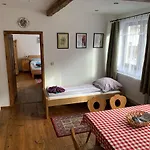 Tuxie Haus Lägenhet *