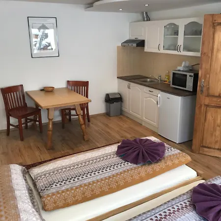 Tuxie Haus Apartment *