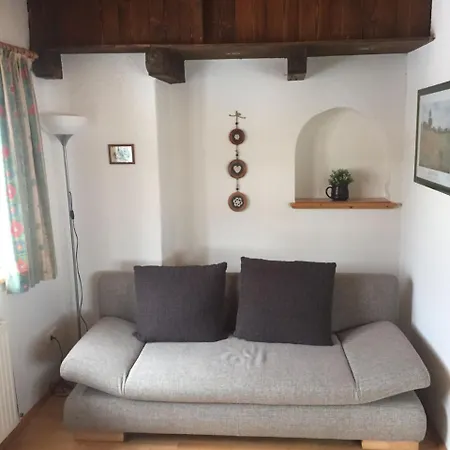 Tuxie Haus Apartment