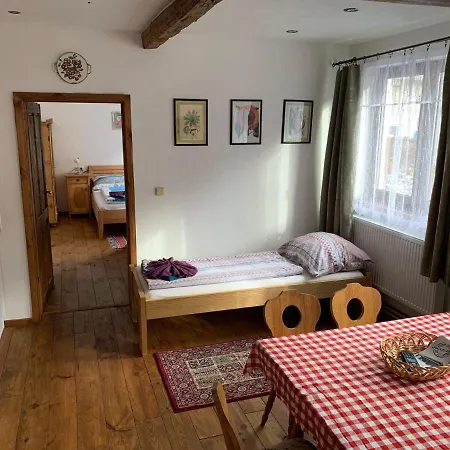 Tuxie Haus Apartment *